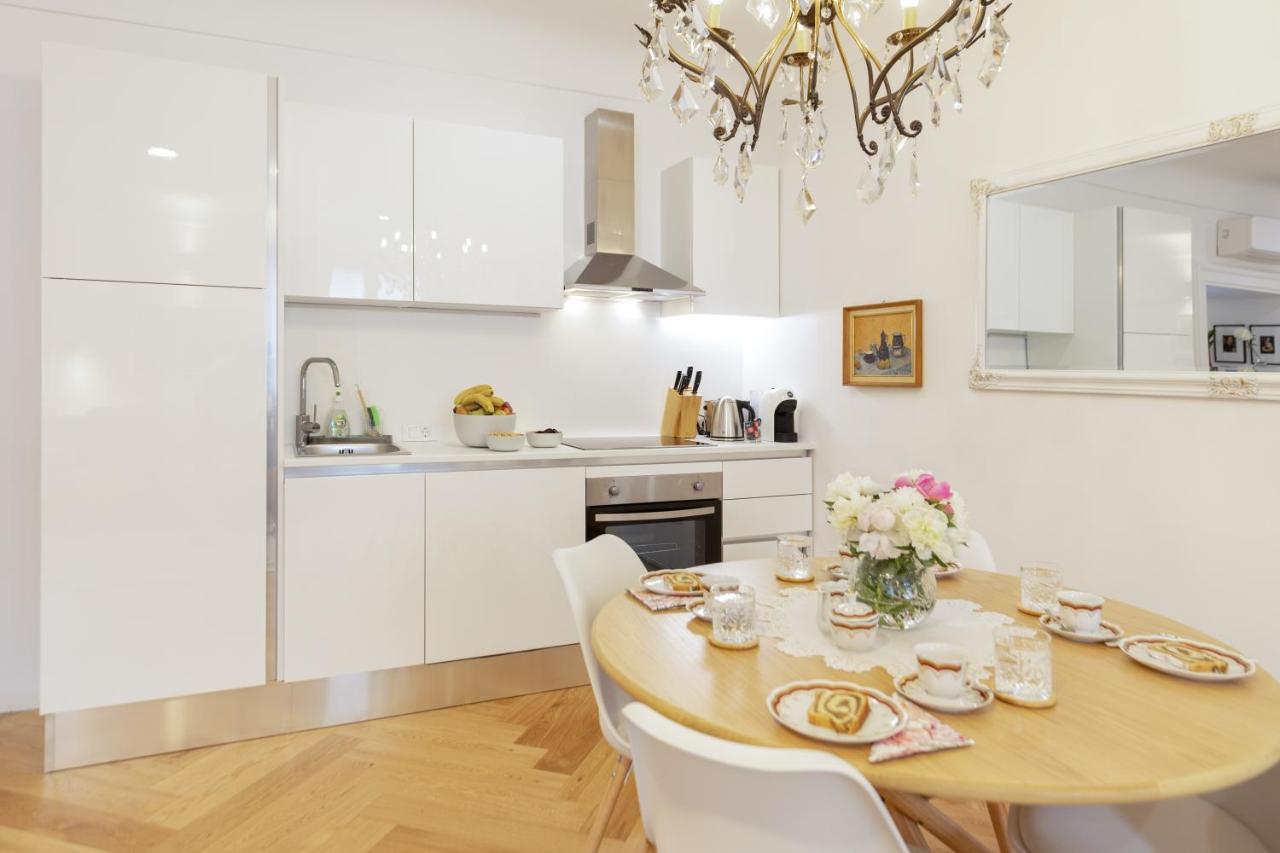 Stylish Apartment In Historical Center Ljubljana Kültér fotó